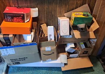 FREE Assorted Cardboard Boxes