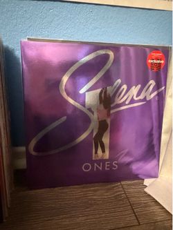Selena Vinyl
