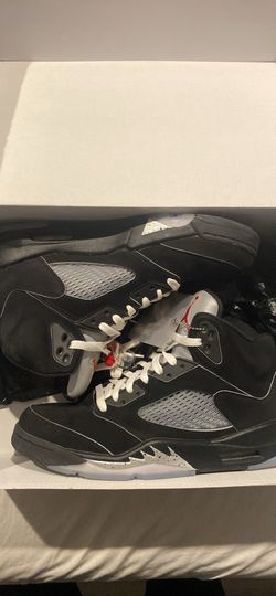 Jordan Retro Metallic 5’s size 9