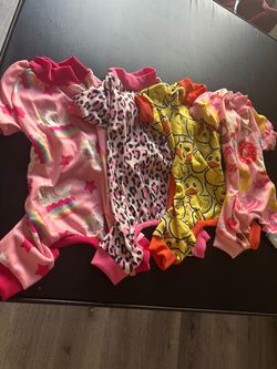 🐶 4 Dog  – Small Dog size M – Cute Prints – Bundle