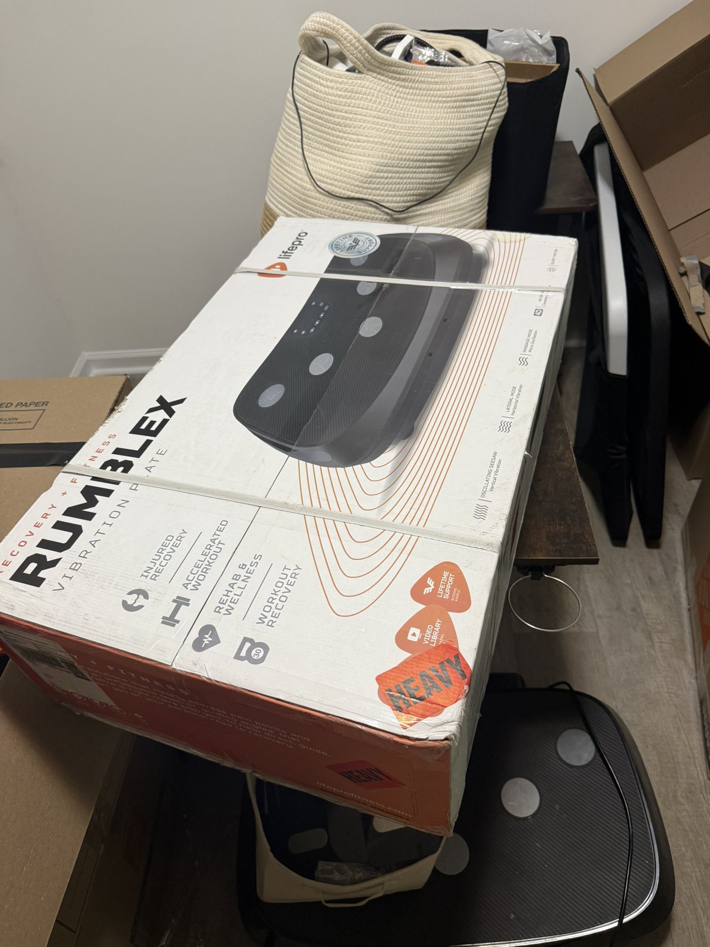 Vibration Plate! Vibrational Therapy! RUMBLEX Delivery Available!