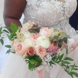 Wedding Bouquets of Natural FLOWERS