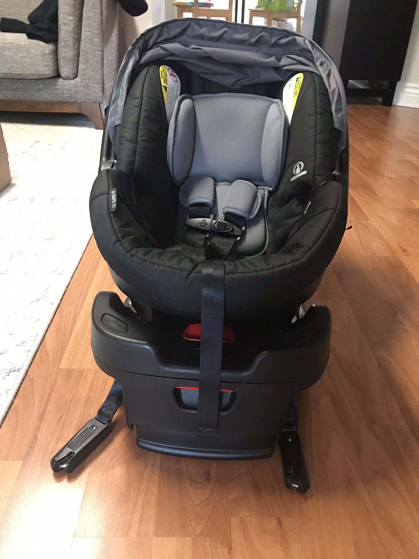 Britax B safe 35 infant car seat Free