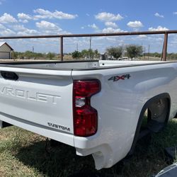 2021-2023 Chevy 2500 4x4 BED TAILGATE & BUMPER package