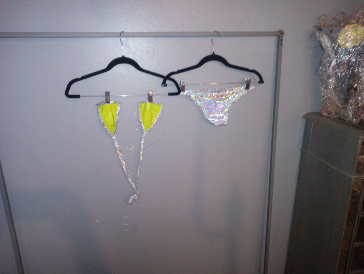 String Bikini