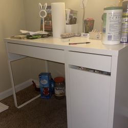 Ikea Micke Desk With Drawers