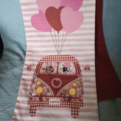 Valentine Table Runner 