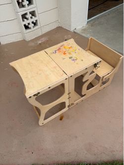Children’s desk/stepping stool