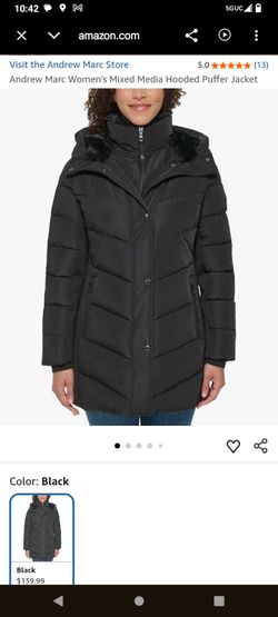 Women's hooded puffer jacket