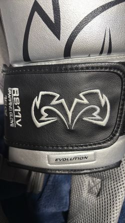 Rival Rs11v sparring gloves