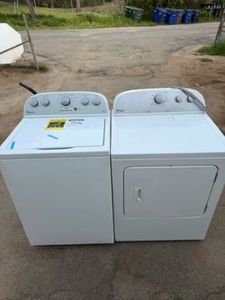 Whirlpool washer and dryer laundry set