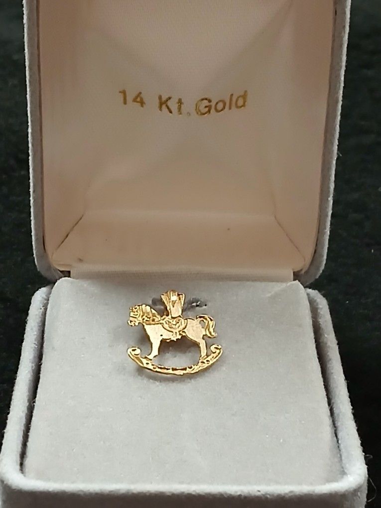 14k  0.5 Solid Gold Charm 