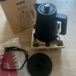 Alessi Plissé Black electric water kettle