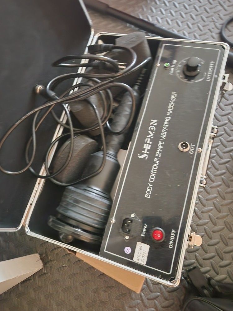 G5 Electric Body Massager