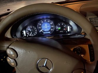 2009 Mercedes-Benz E-Class Thumbnail