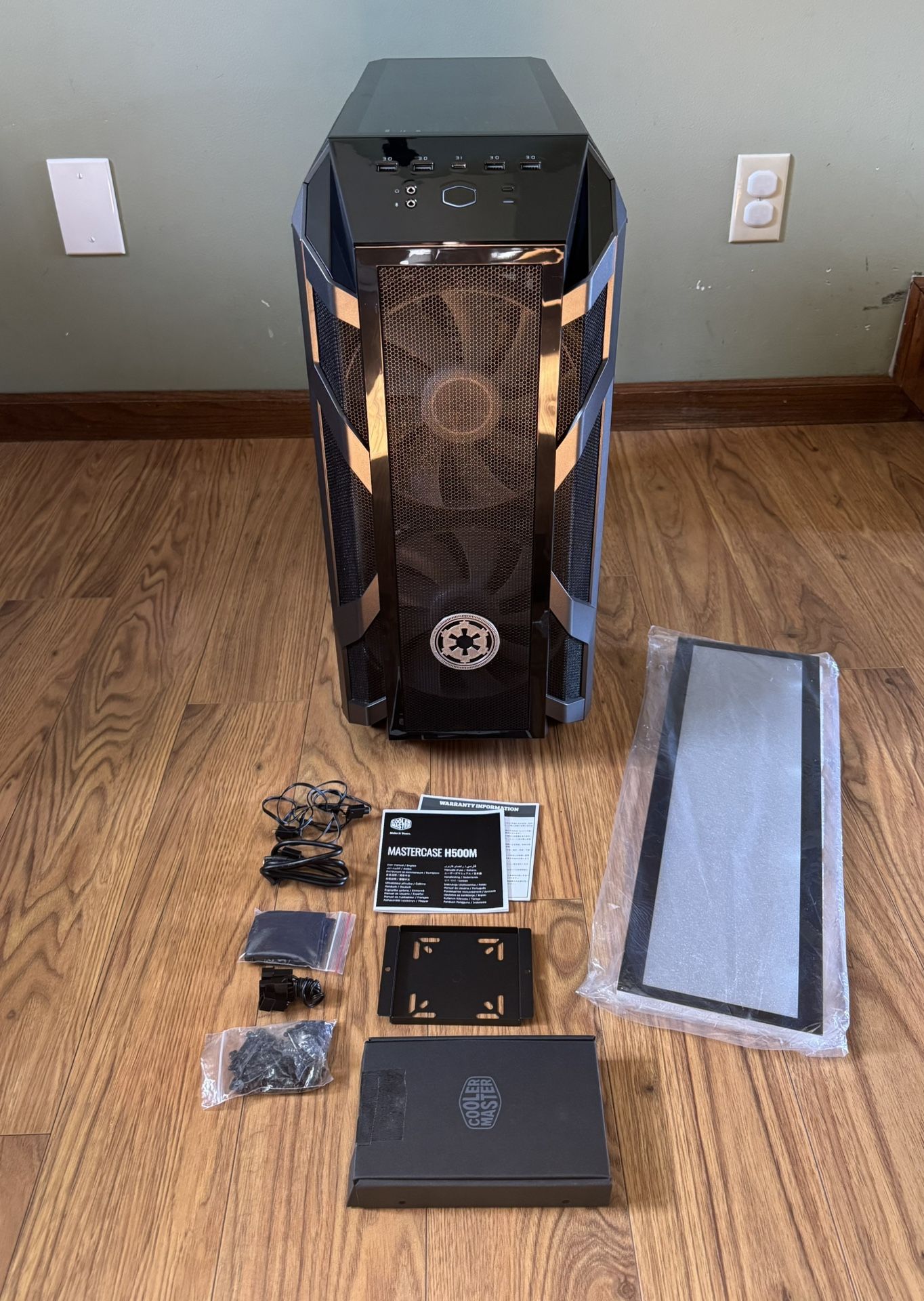 Cooler Master H500M PC Case