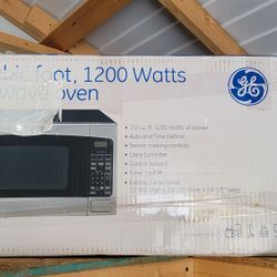 New Microwave -in Box - Stainless & Black
