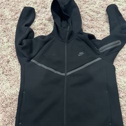 Nike Tech