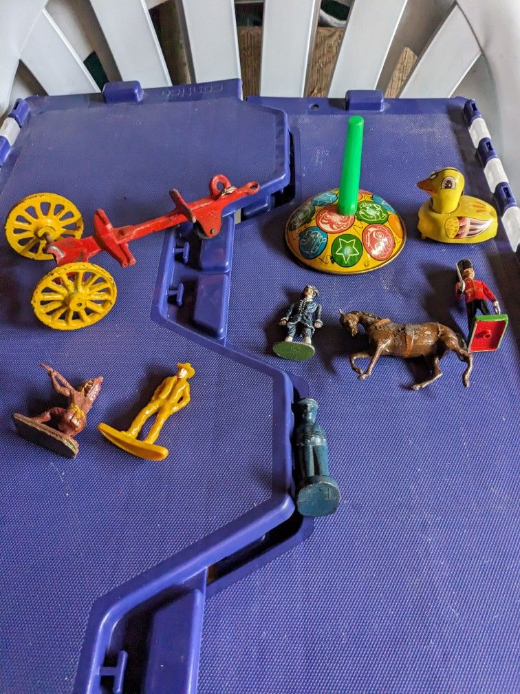 Vintage Toys. Most Metal Some Plastic.