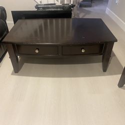 Coffee Table And Side Table 