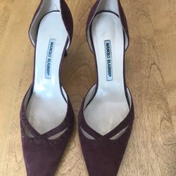 Manolo Blahnik D’Orsay Pumps