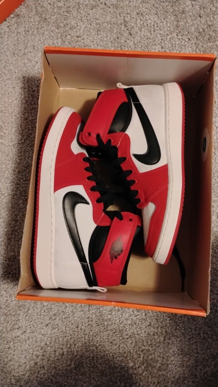 Jordan Nike Ajko Retors 1s