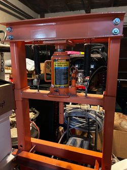 12 Ton floor press on wheels