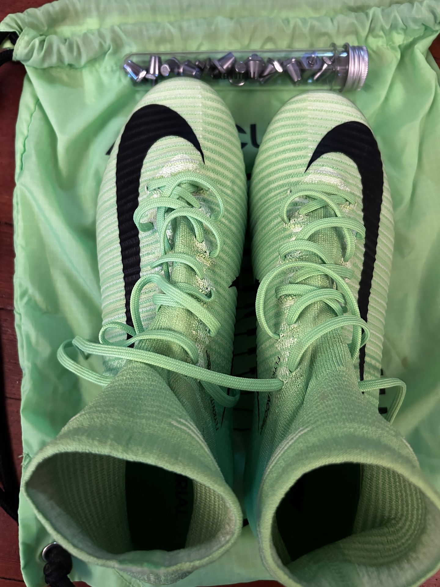Mercurial Superfly V SG Size 9 Electric Green