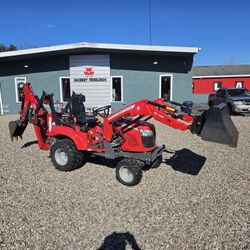 2020 MASSEY FERGUSON 1723E 