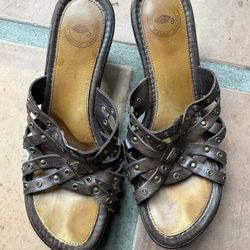 NURTURE Woman's Brown Wedge Sandals Sz 8