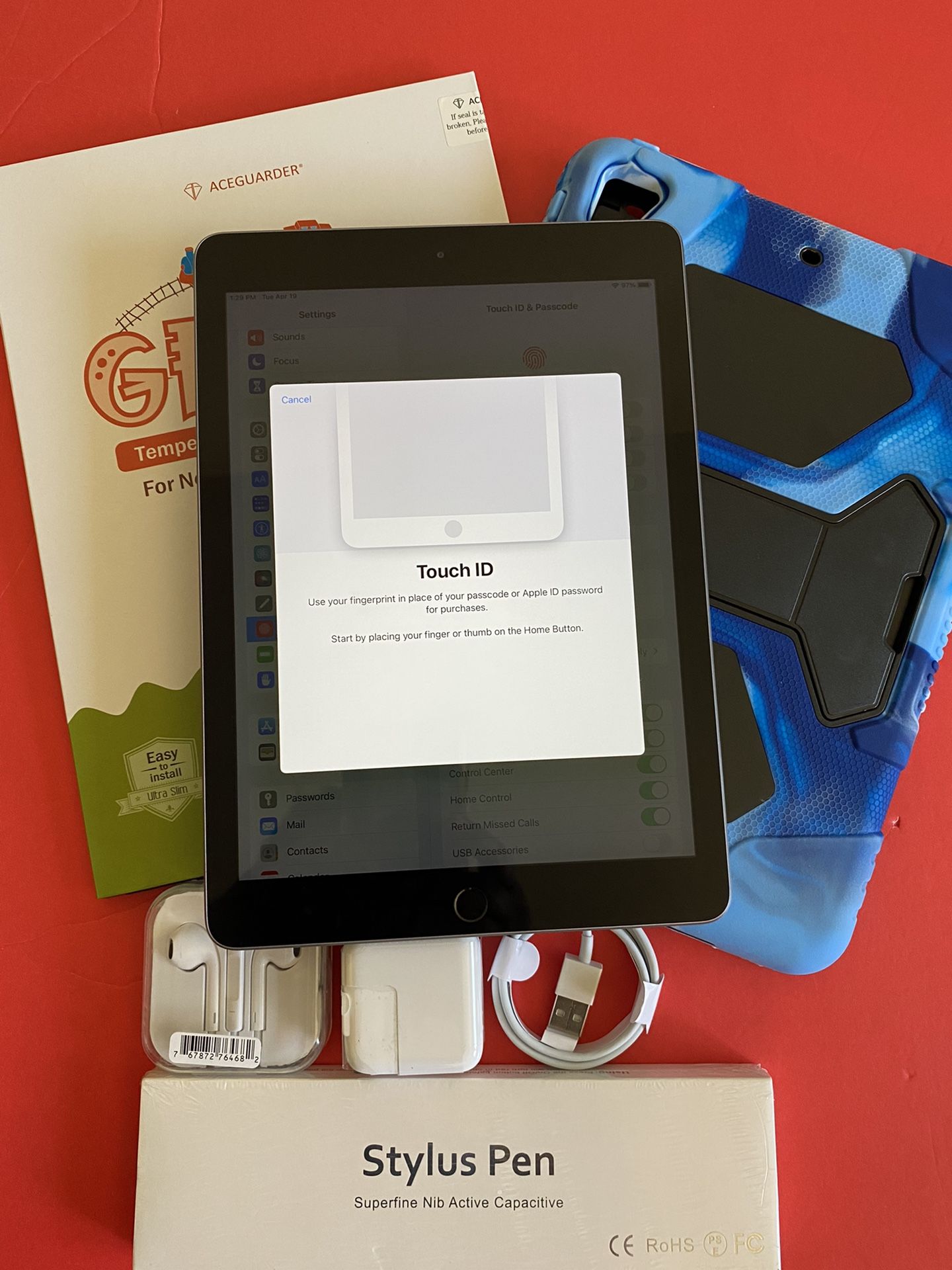 Apple IPad 6th Generation (9.7” Retina / Touch ID / iOS 15/ 2018