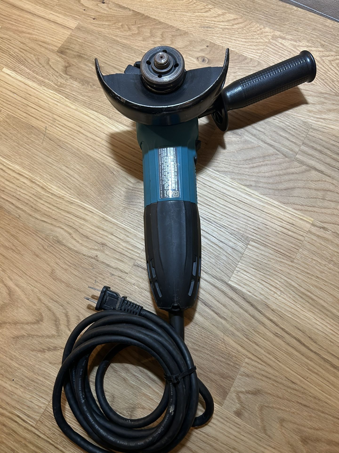 Makita Grinder 4 1/2"