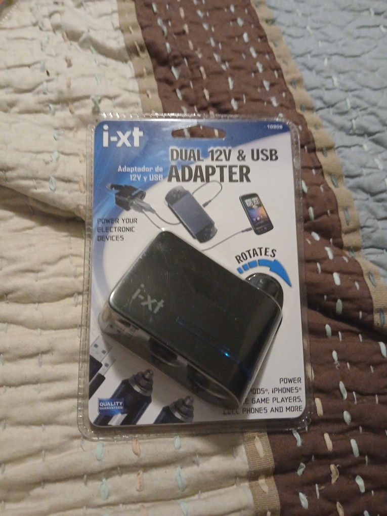 I-xt Dual 12 V & USB Adapter #10908
