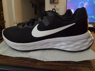 Nike Air Max 200 Walking Shoes
