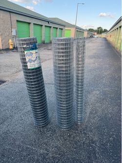 60 ft. x 150 ft. 16-Gauge Welded Wire Fence with Mesh 2 in. x 2 in.