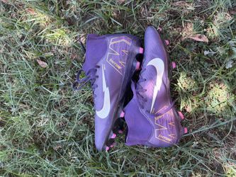 Nike Soccer Cleats Size 7.5