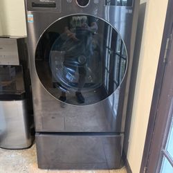 LG ALL IN ONE WASHER DRYER WITH STAND 