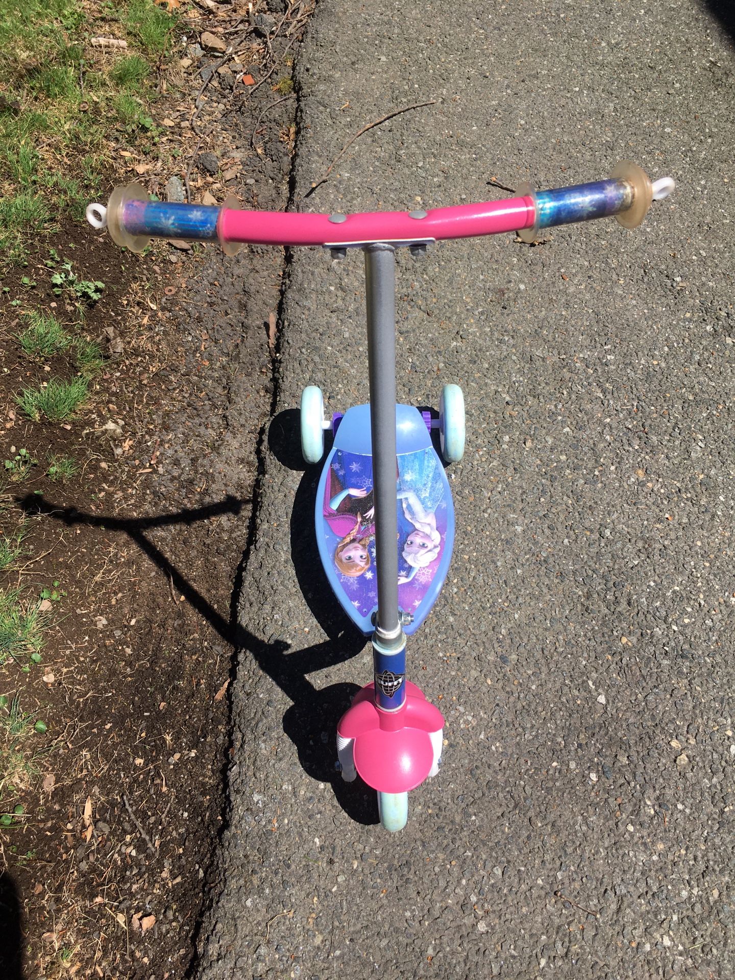 Huffy 3 wheeled scooter