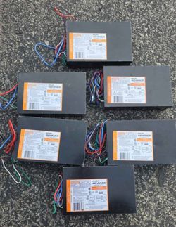 NEW Philips NSB IZTMH210315RLFM Ballast 277V - IZTMH210315RLF
Advance IZTMH210315RLFM Electronic Metal Halide Ballast 210/315W PS 200-277V