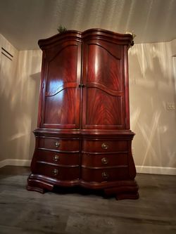Armoire - Mahogany