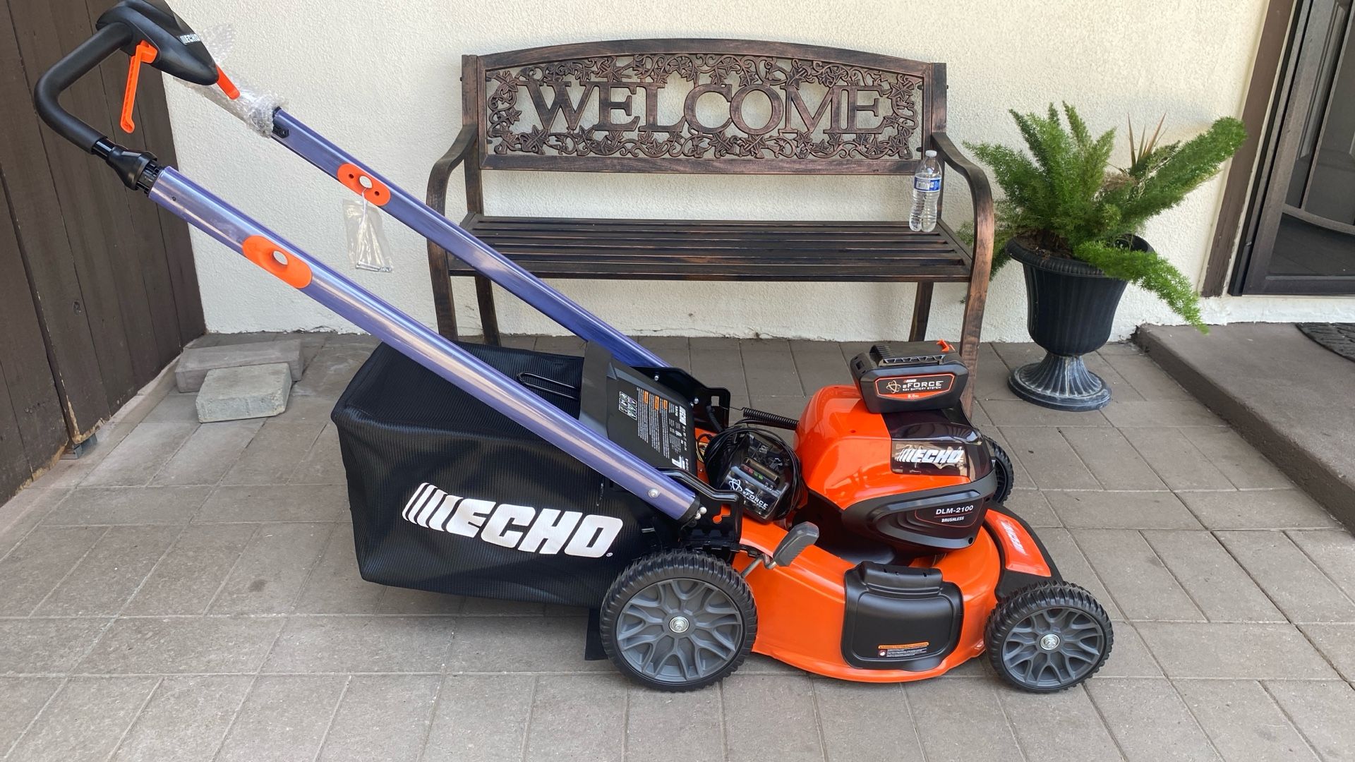 ECHO 56V BATTERY OPERATED LAWNMOWER