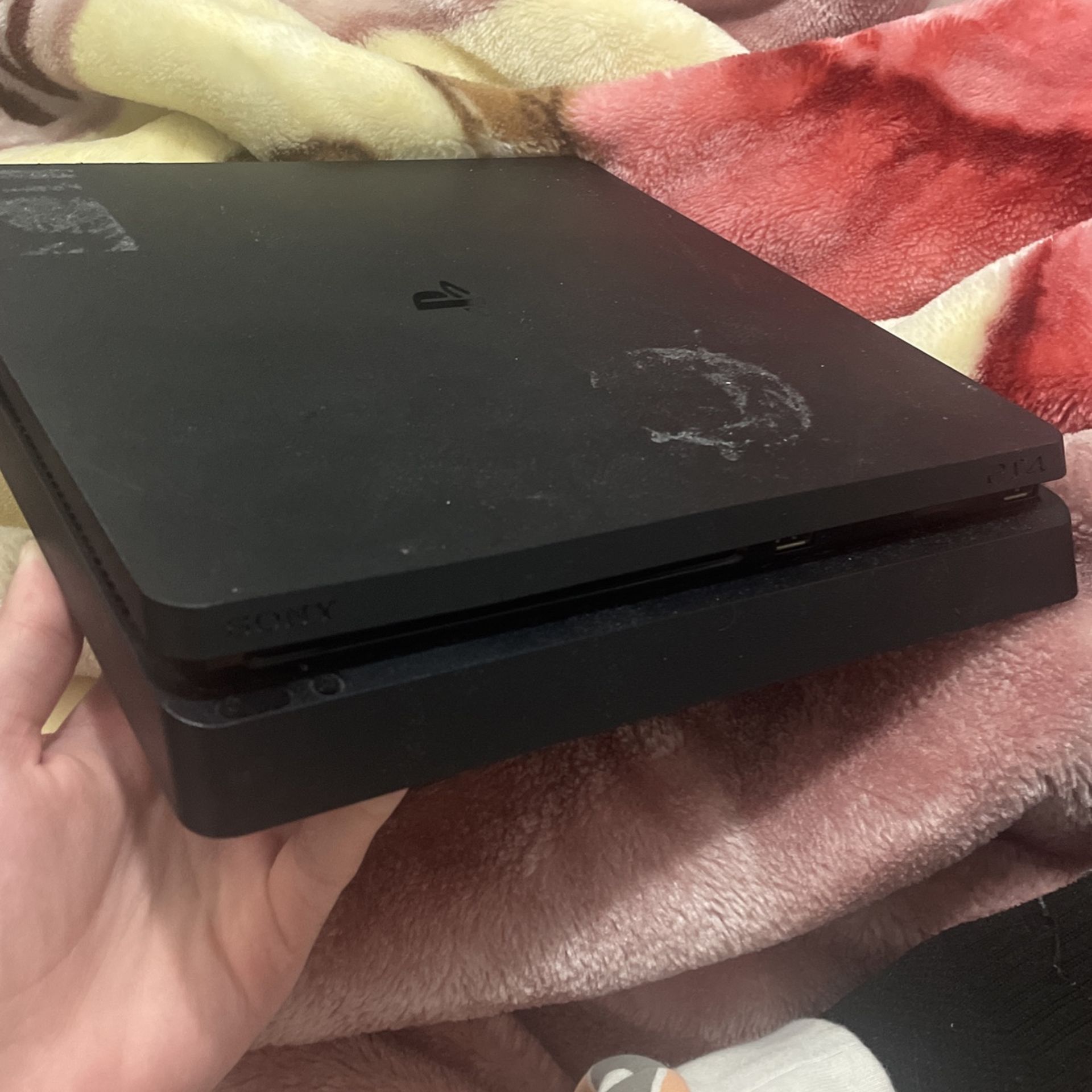 Playstation 4 Slim