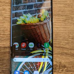 Cracked Unlocked Galaxy Note 9 