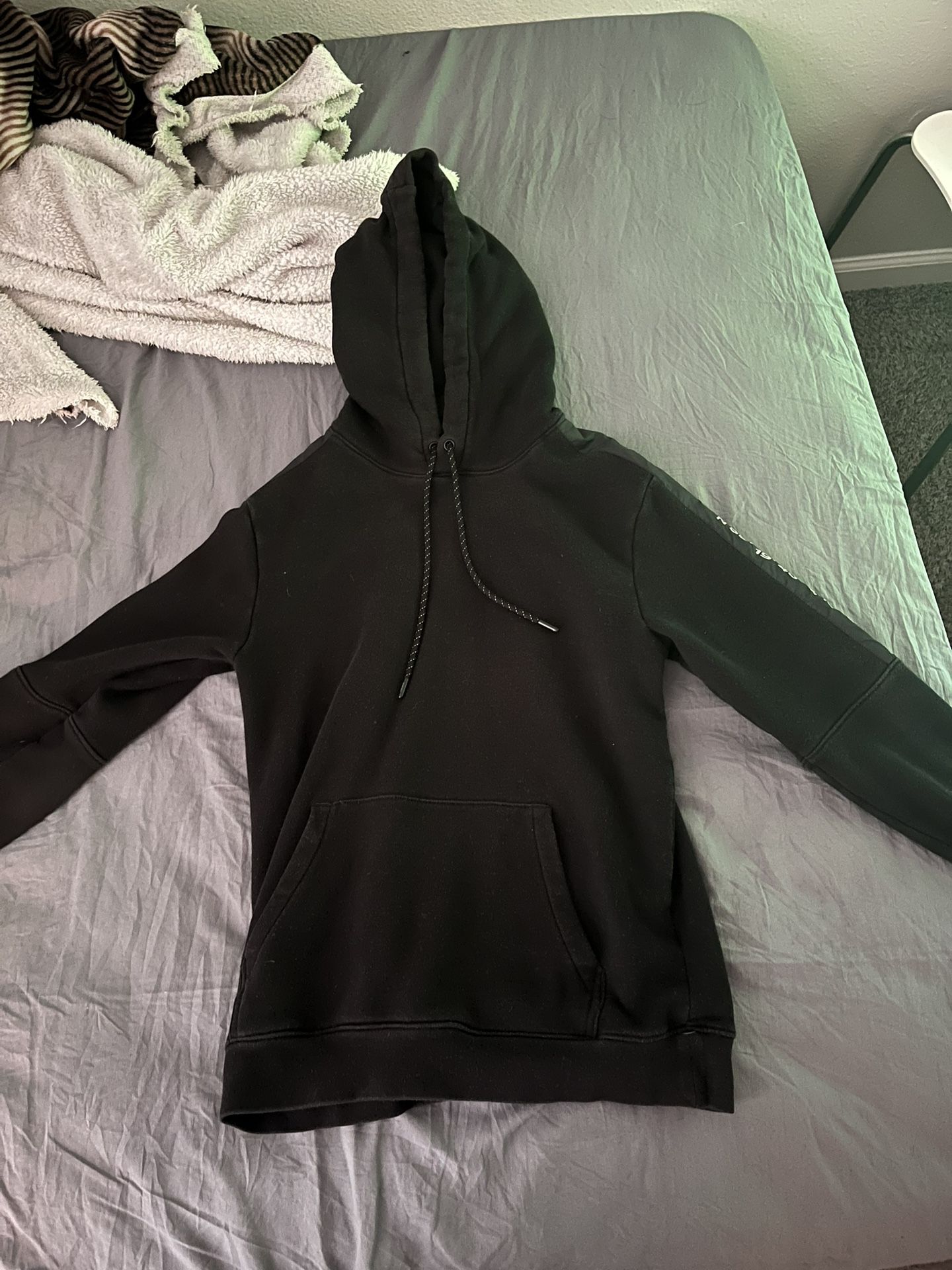 Black hm hoodie