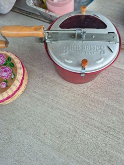 Stove top popcorn maker