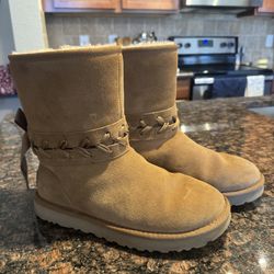 Ugg Boots With Lacing and Bowties