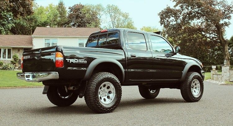 Clean chassis 03 Toyota Tacoma