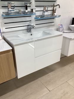 36” bathroom vanity cabinet new pvc white color with white ceramic top sink integrated Softclose drawers doors ready for pick up today
