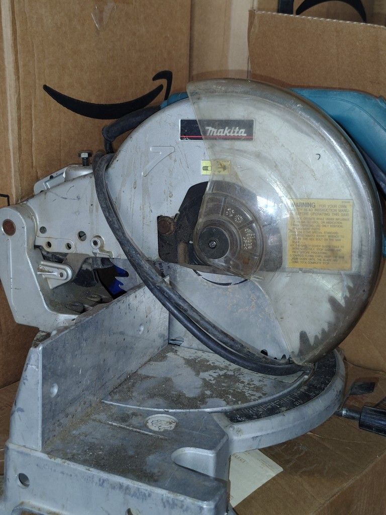 Makita Saw