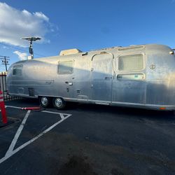 ✨ For Sale: Immaculate 1972 Airstream